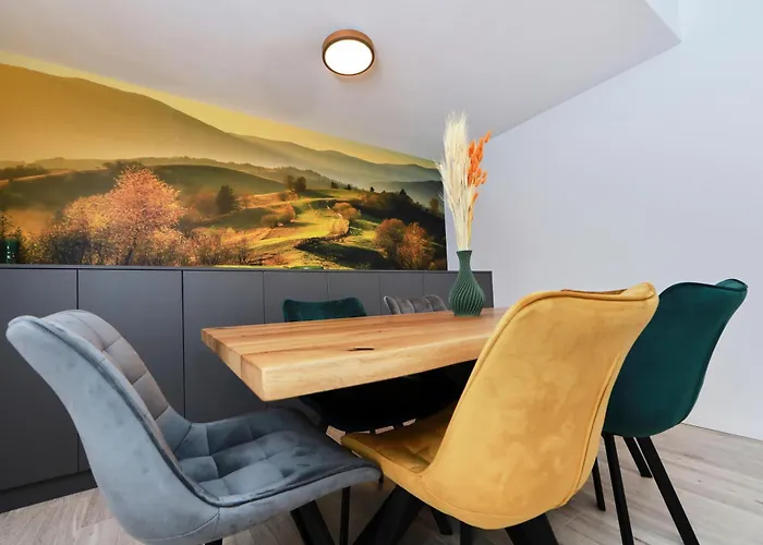 Апартаменти 4friendscoresibrasov G